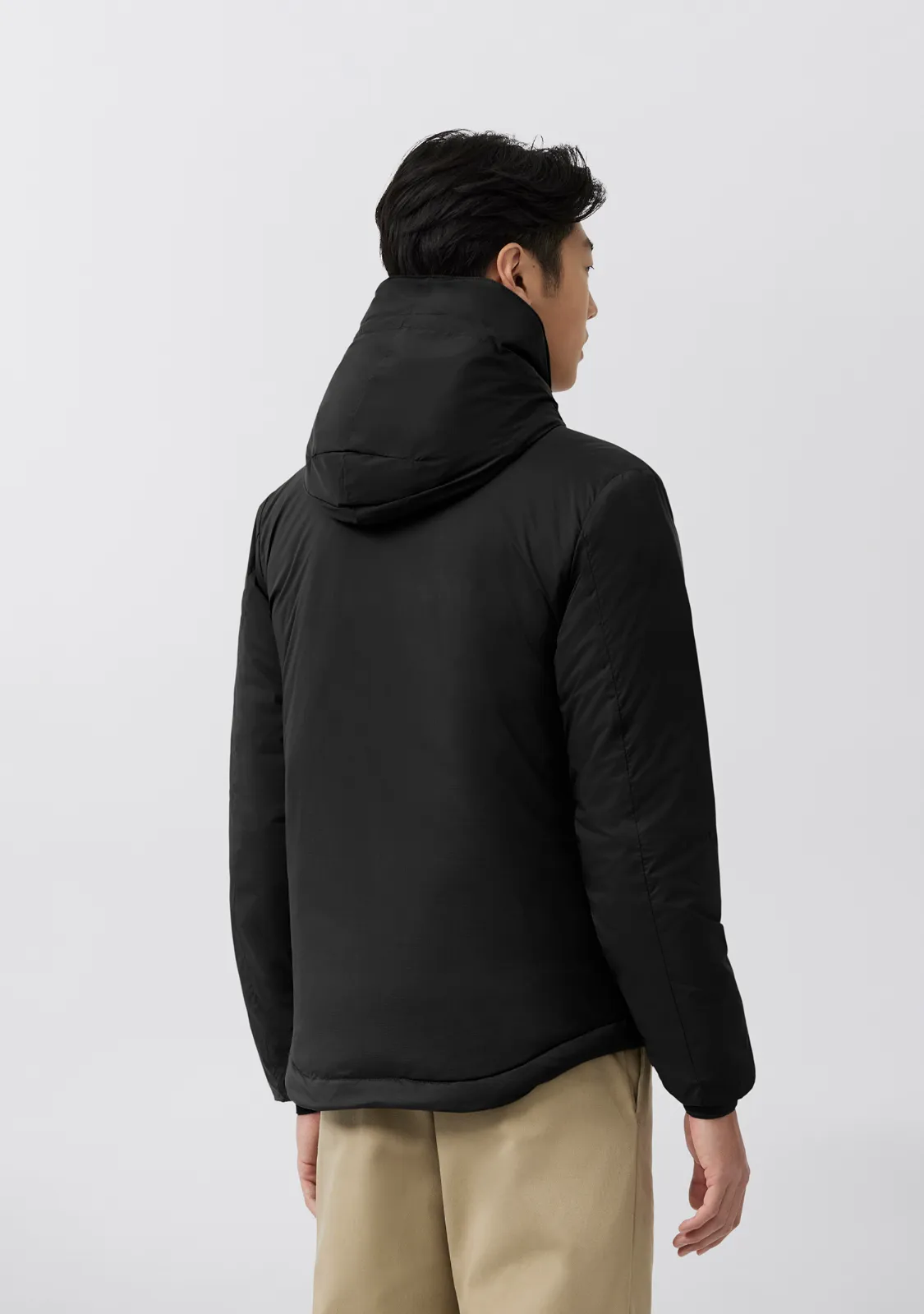 Model 5078M Lodge men's short hooded lightweight model. Color: Black official website picture. Size: S M L XL XXL.